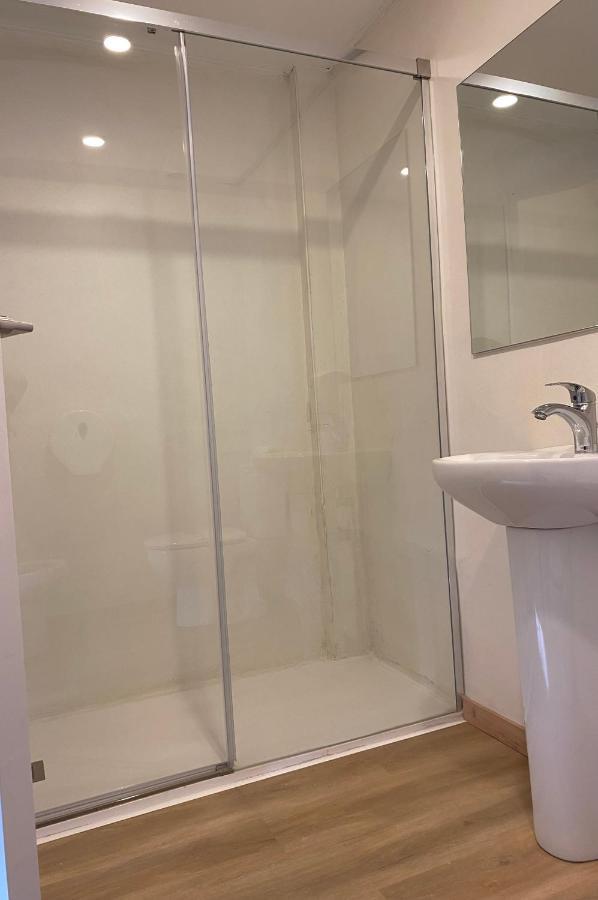Aparthotel Montcada Bagian luar foto