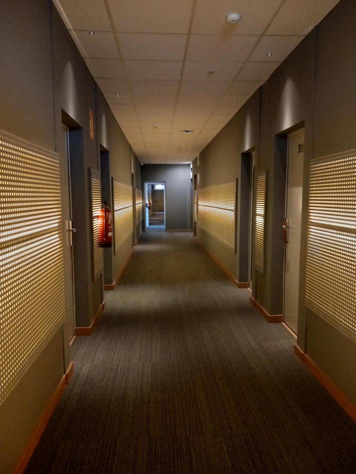 Aparthotel Montcada Bagian luar foto