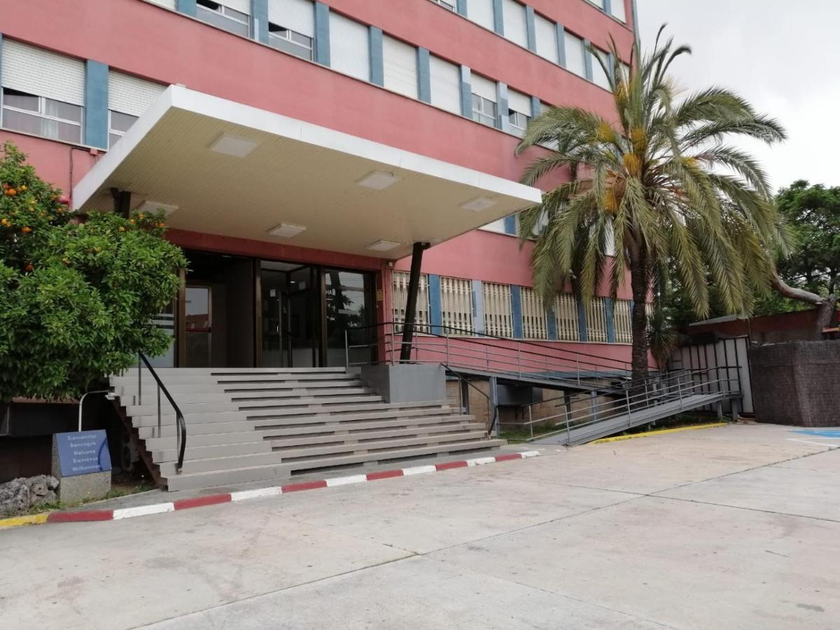 Aparthotel Montcada Bagian luar foto